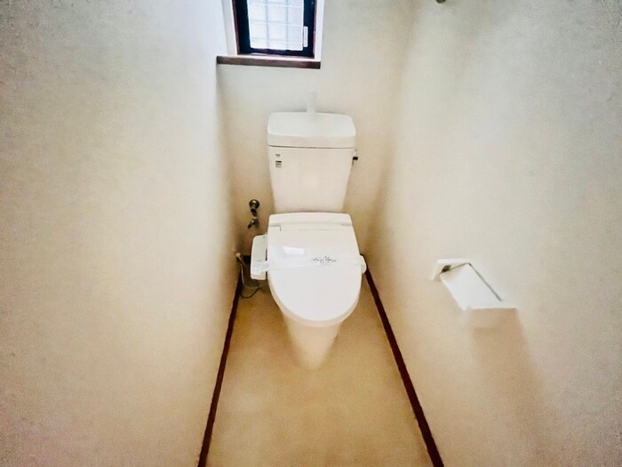 物件内観写真12　(トイレ)