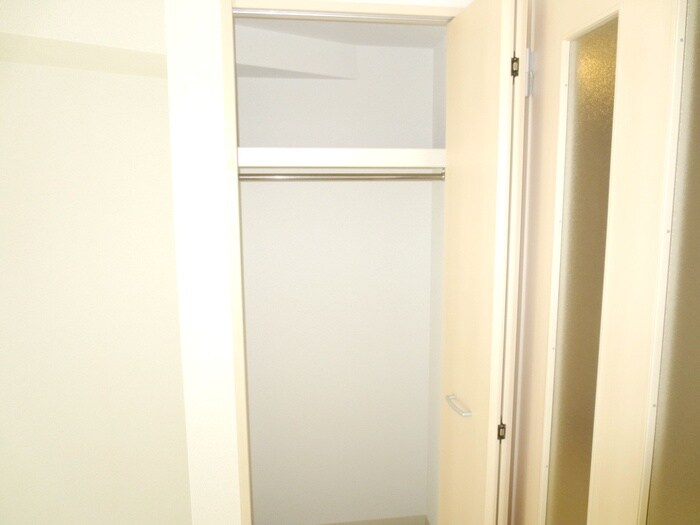 物件内観写真16　(収納)