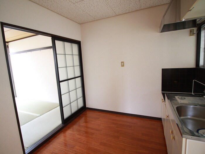 物件内観写真9　(居室)