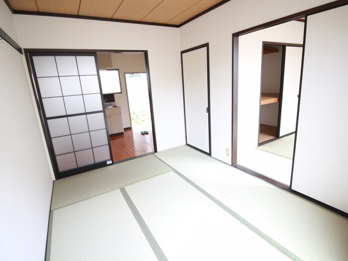 物件内観写真11　(居室)