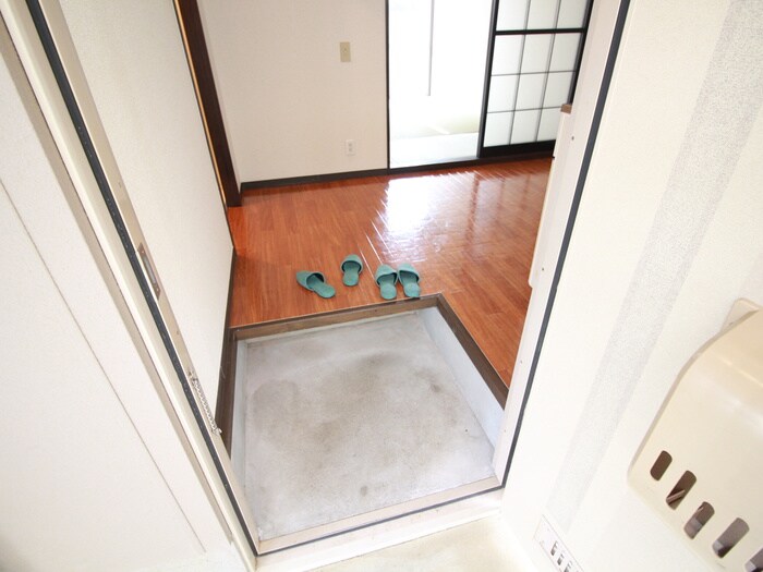 物件内観写真19　(玄関)