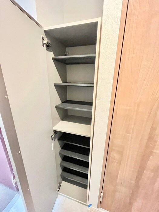 物件内観写真17　(靴箱)