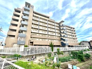 ﾌﾟﾛﾊﾟﾚｽ寝屋川ﾌｪﾙﾃｨｰﾙ(502)外観写真