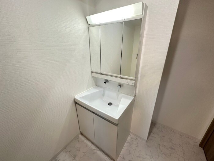 物件内観写真11　(洗面)