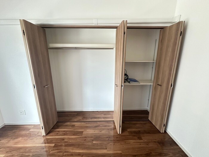 物件内観写真18　(収納)