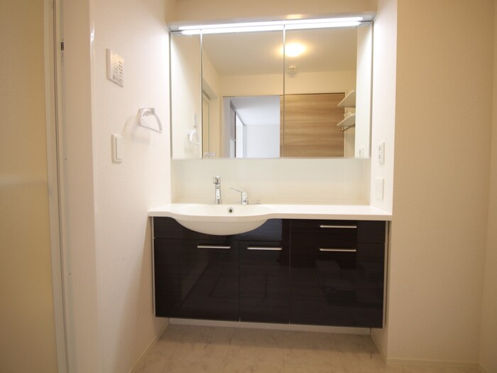 物件内観写真11　(洗面)