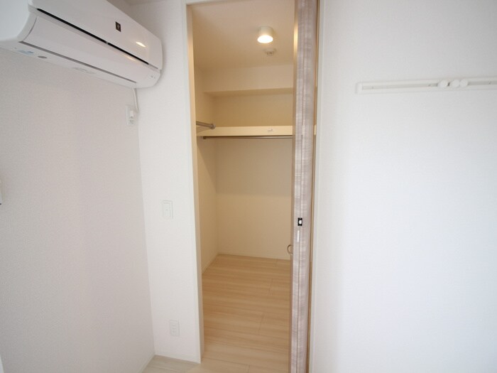 物件内観写真18　(収納)