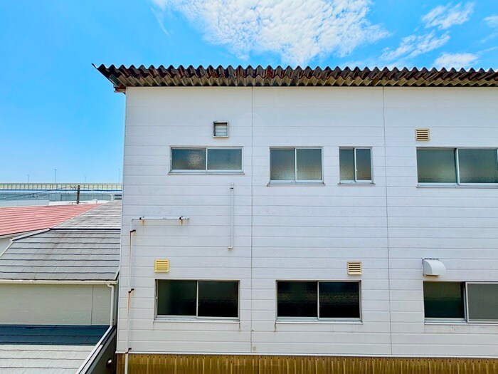 物件内観写真15　(室内からの展望)