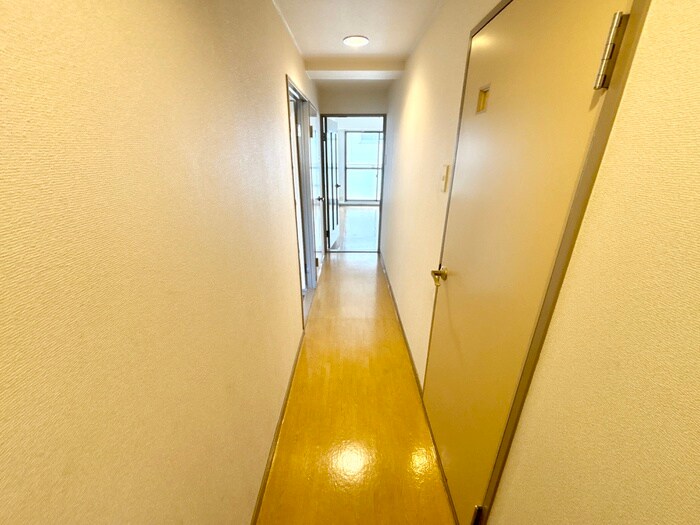 物件内観写真20　(廊下)