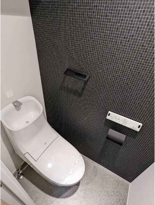 物件内観写真14　(トイレ)