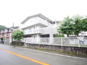 エ－ベル川西鼓滝(204)外観写真