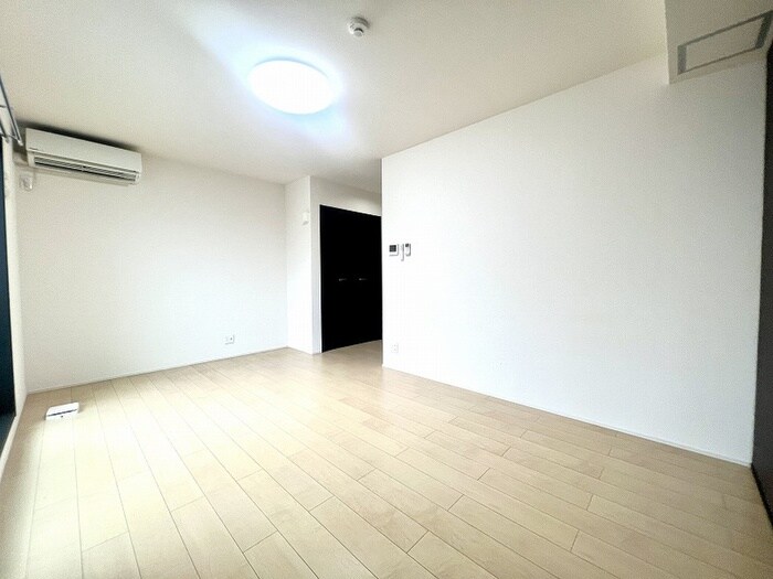 物件内観写真13　(居室)