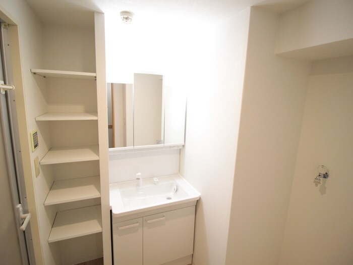 物件内観写真13　(洗面)