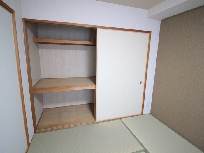 物件内観写真16　(収納)