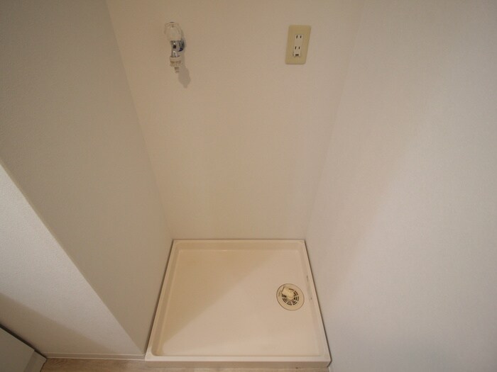 物件内観写真20　(洗濯機置場)