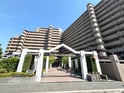 ﾗｲｵﾝｽﾞﾏﾝｼｮﾝ千里丘ｶﾞｰﾃﾞﾝｼﾃｨ
