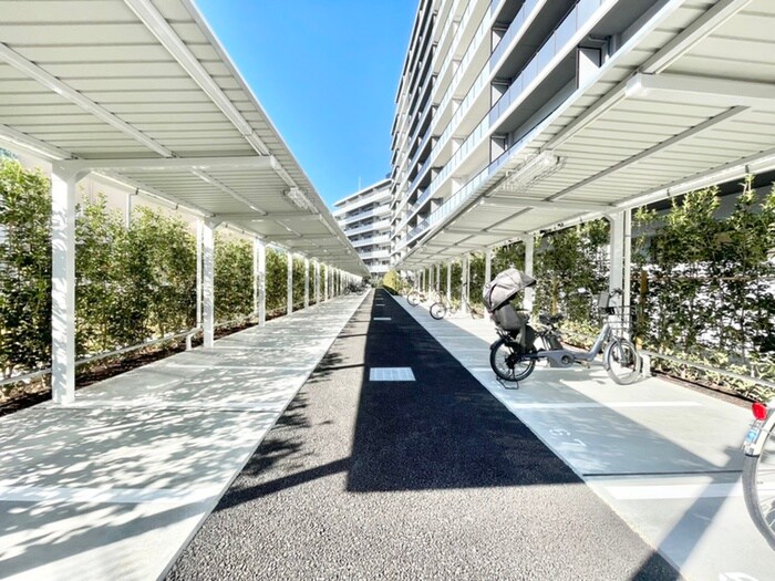 物件外観写真5　(駐輪場)