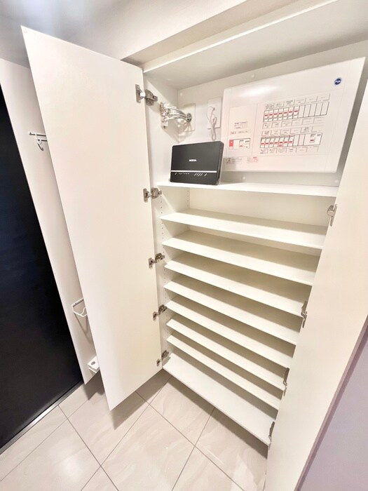 物件内観写真17　(靴箱)