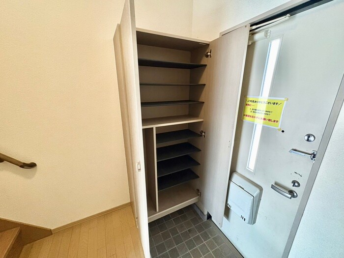物件内観写真19　(靴箱)
