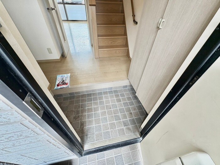 物件内観写真20　(玄関)