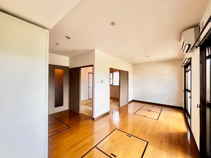 物件内観写真7　(居室)