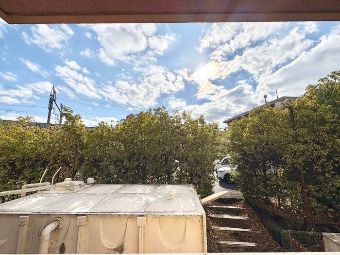 物件内観写真15　(室内からの展望)