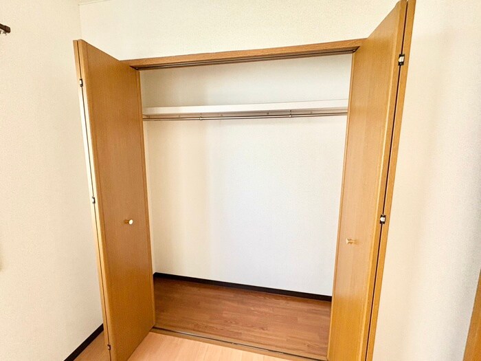 物件内観写真16　(収納)