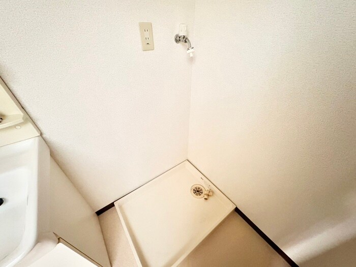 物件内観写真19　(洗濯機置場)