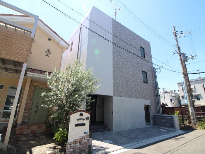 物件外観写真1　(外観写真)