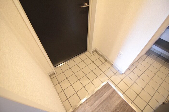 物件内観写真17　(玄関)