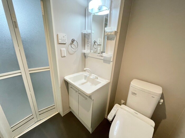 物件内観写真13　(洗面)