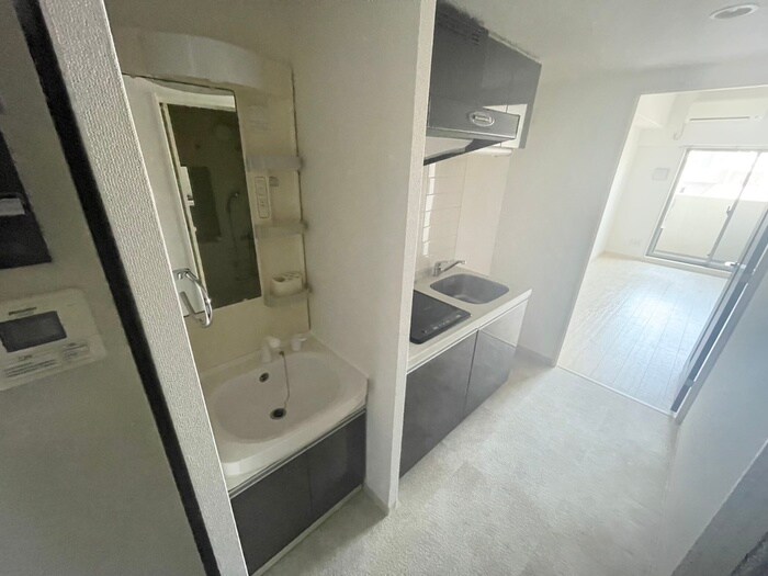 物件内観写真12　(洗面)