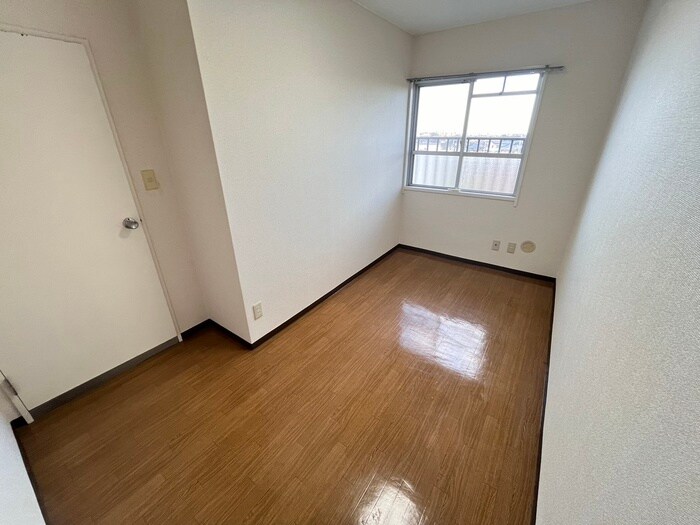 物件内観写真14　(居室)