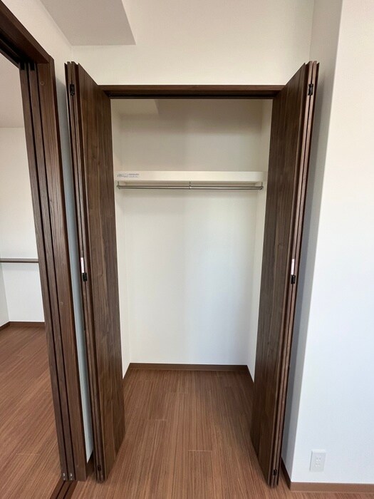 物件内観写真12　(収納)