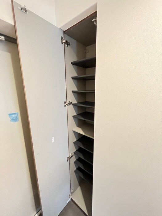 物件内観写真14　(靴箱)