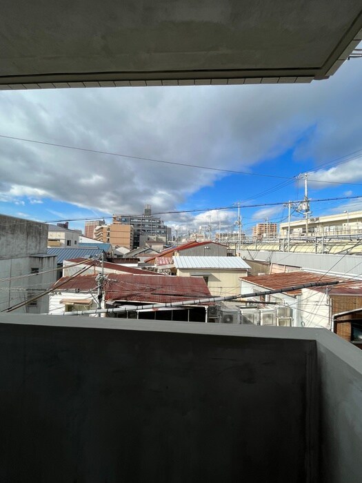 物件内観写真22　(室内からの展望)