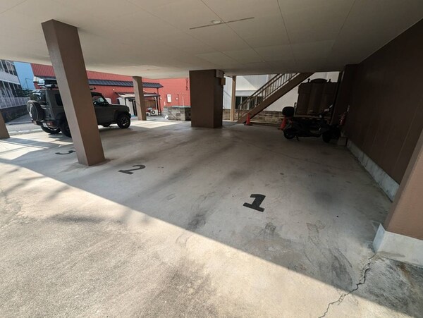 駐車場
