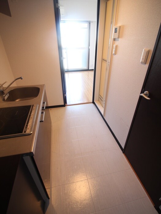 物件内観写真16　(廊下)