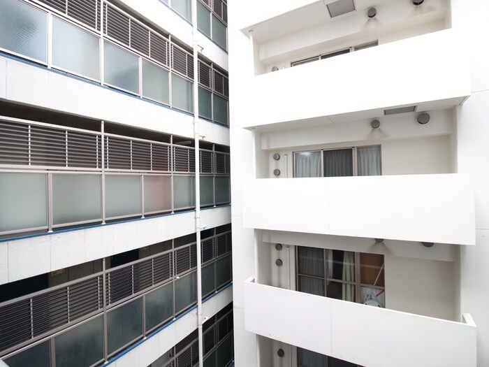 物件内観写真19　(室内からの展望)