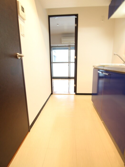 物件内観写真19　(廊下)