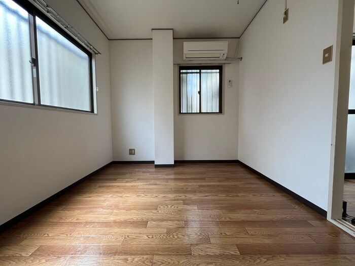 物件内観写真12　(居室)