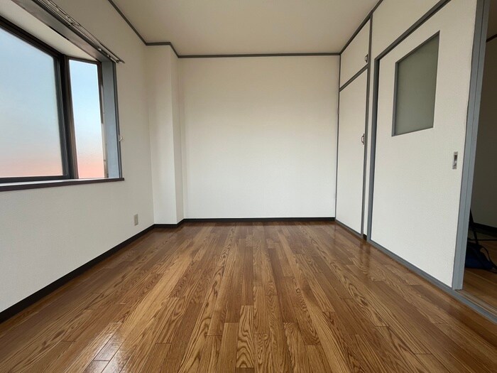 物件内観写真12　(居室)