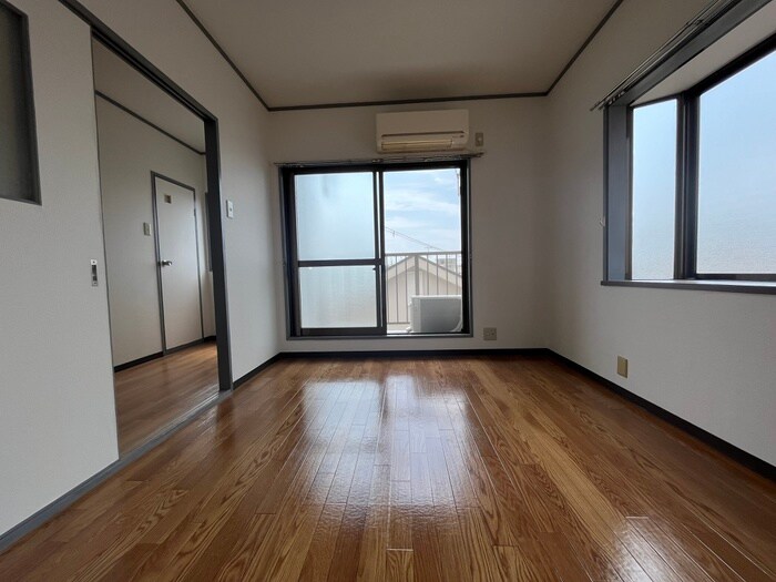 物件内観写真13　(居室)