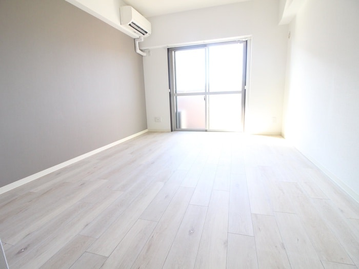 グランレブリー太秦天神川の居室