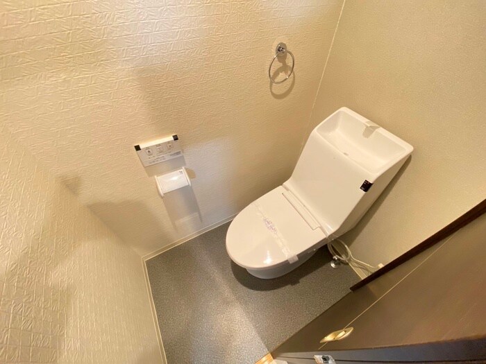 物件内観写真14　(トイレ)