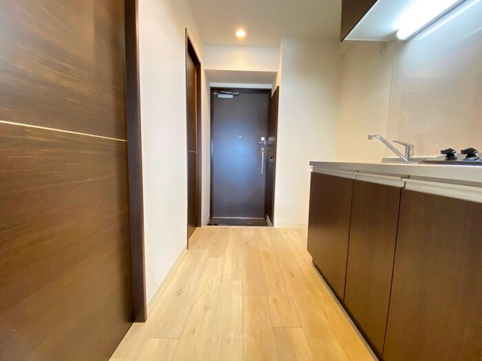 物件内観写真17　(廊下)