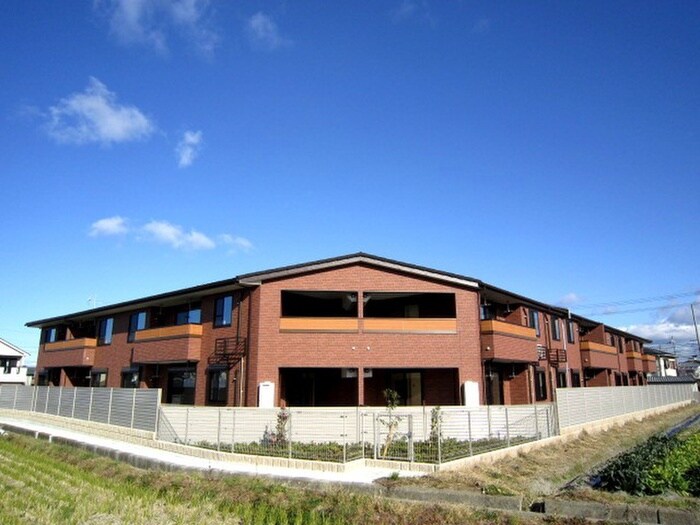 物件外観写真3　(外観写真)