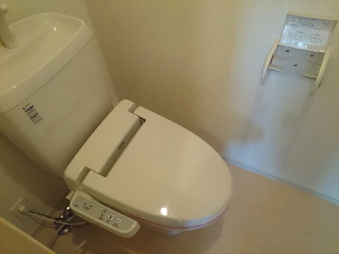 物件内観写真11　(トイレ)