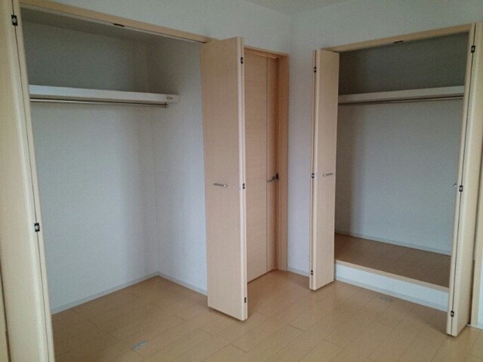 物件内観写真13　(収納)