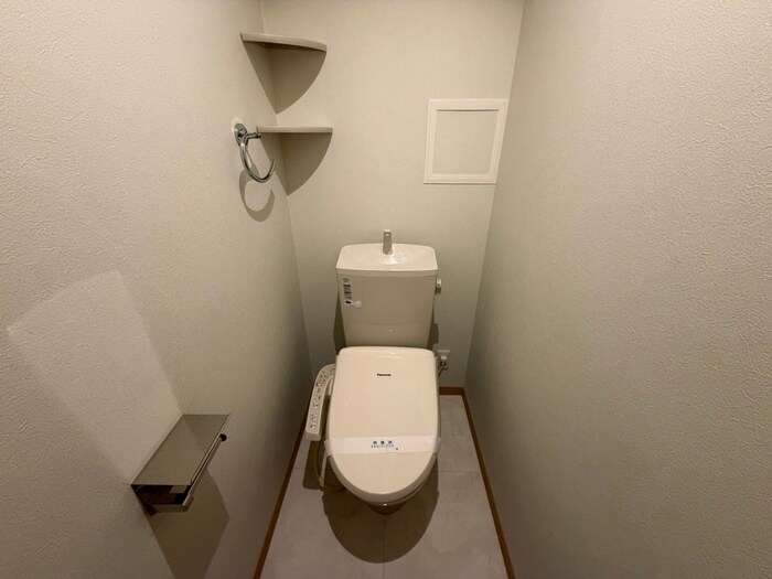 物件内観写真12　(トイレ)